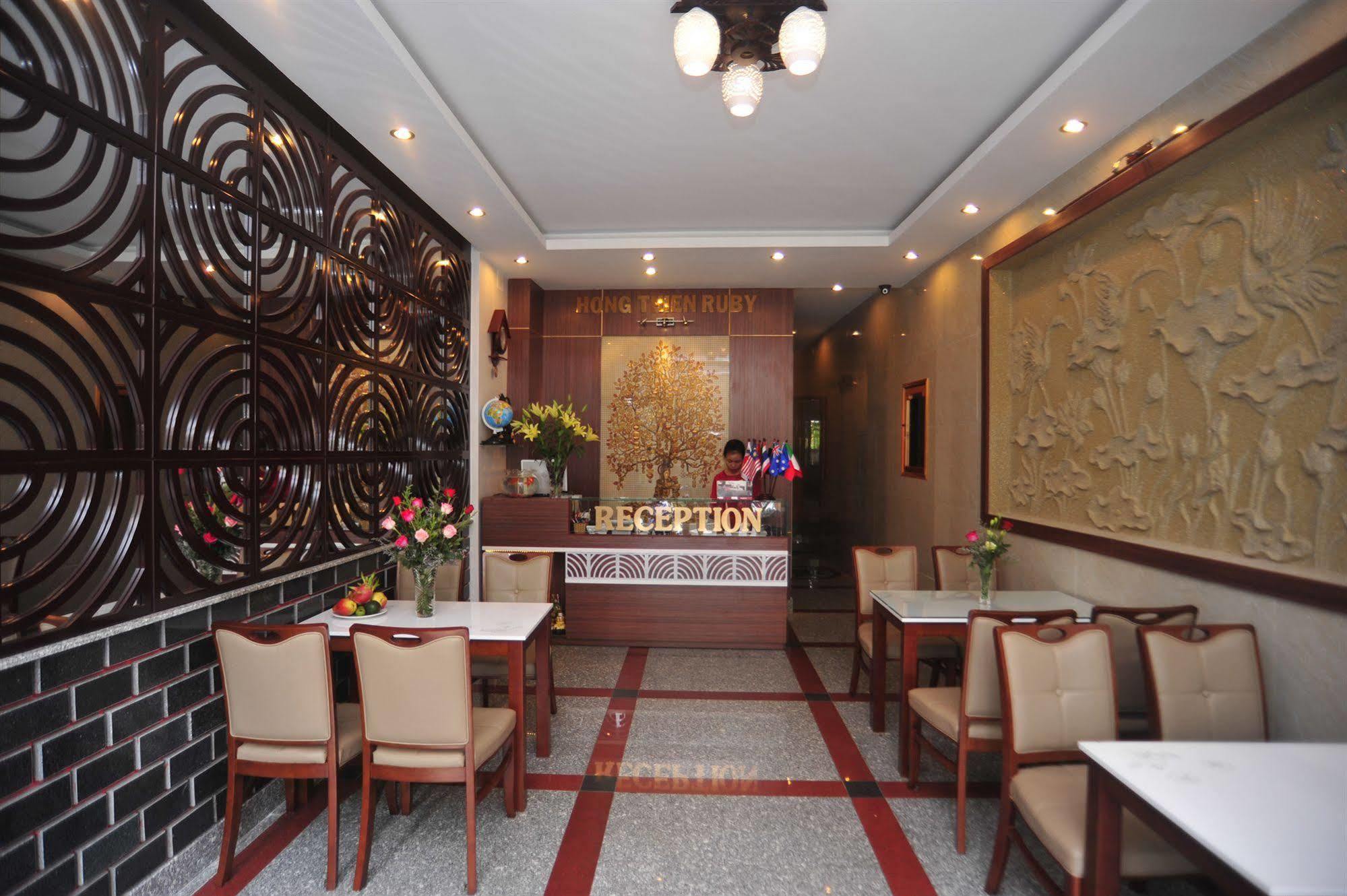 Hong Thien Ruby Hotel Хуе Екстериор снимка